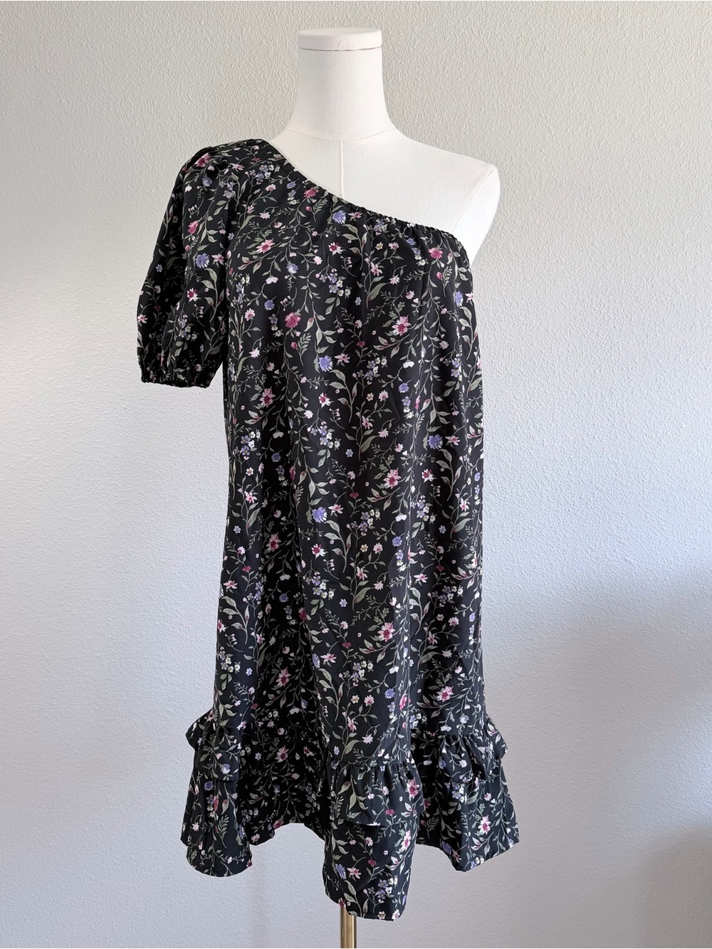 French Grey Romantic Classic Summer Black Floral Ruffle One‎ Shoulder Dress Sz S